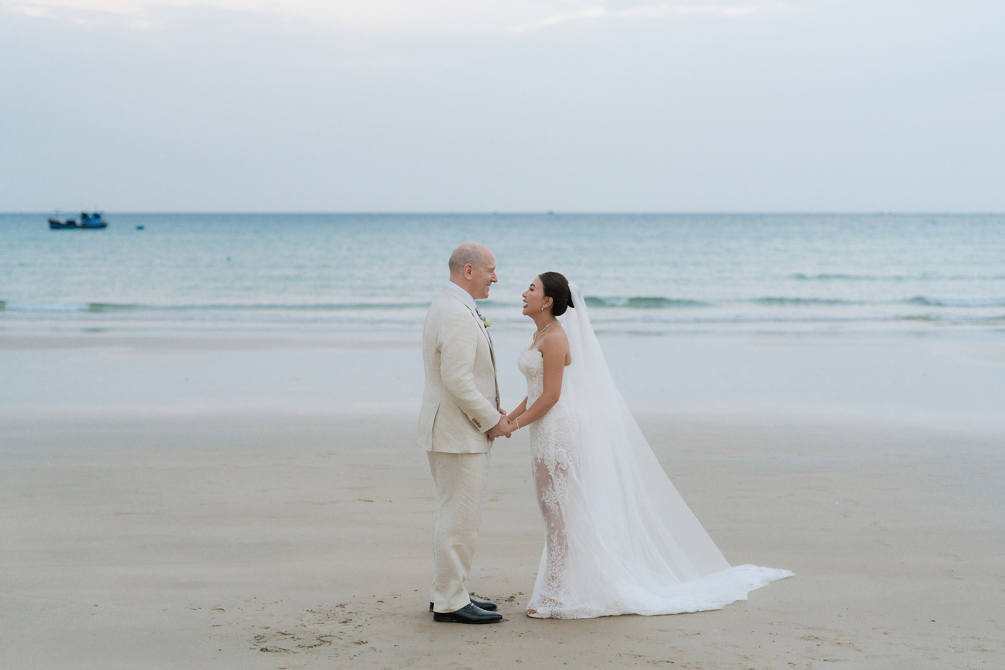 Destination wedding of Gigi & Keith at Radisson Blu Cam Ranh, photographed by Will Productions