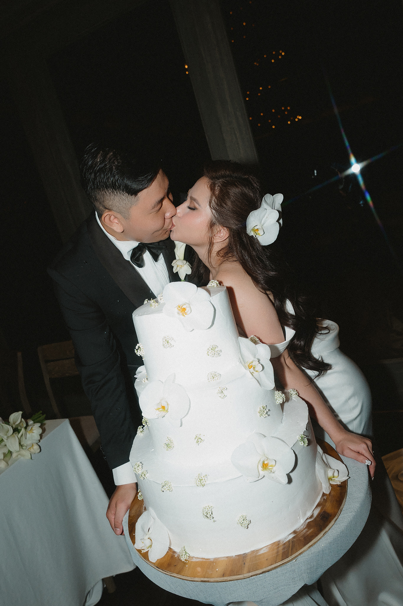 Intimate wedding of Huong & Duc at An Lam Retreats Saigon River, photographed by Will Productions