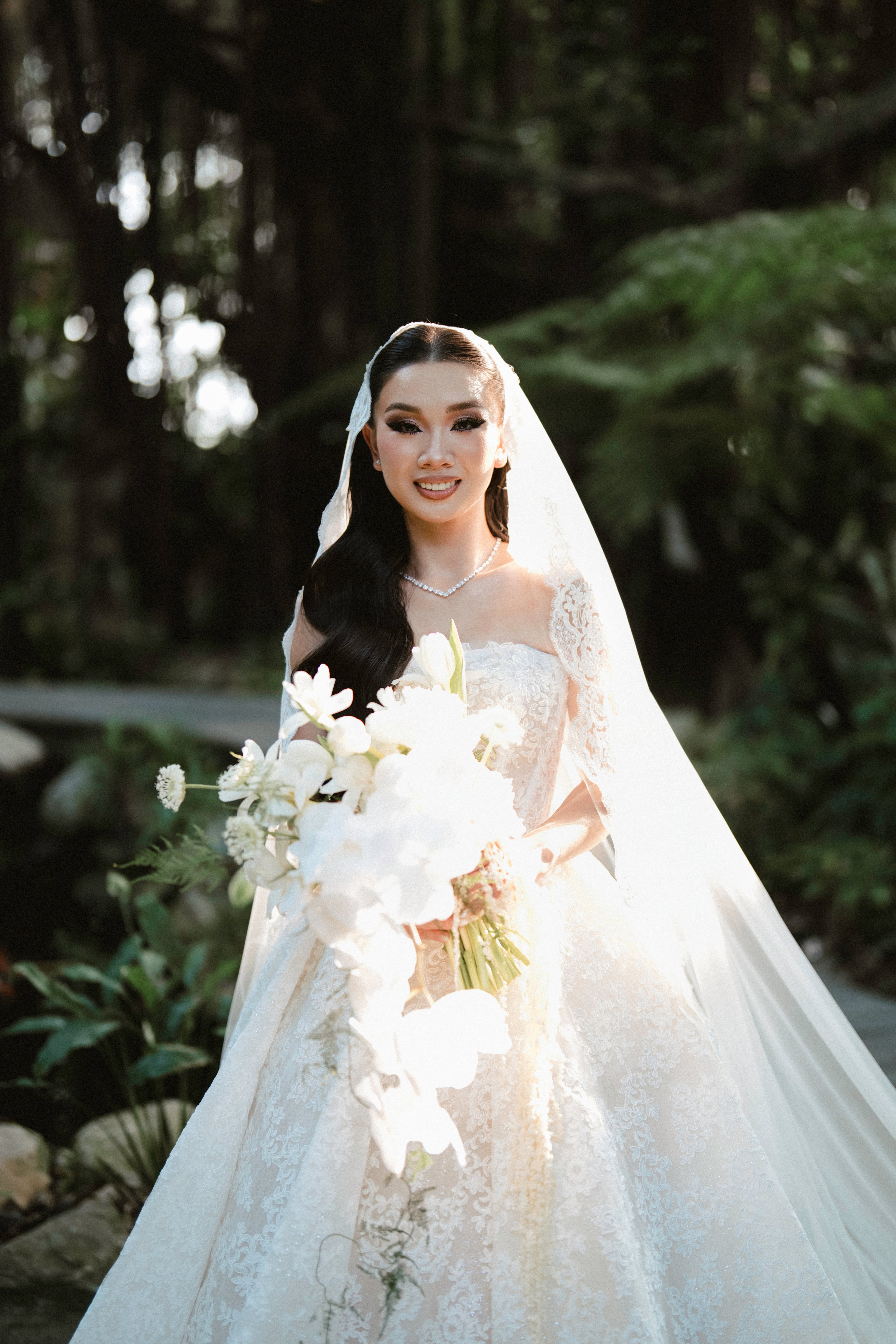 Intimate wedding of Philip & Julie at An Lam Retreats Saigon River, photographed by Will Productions
