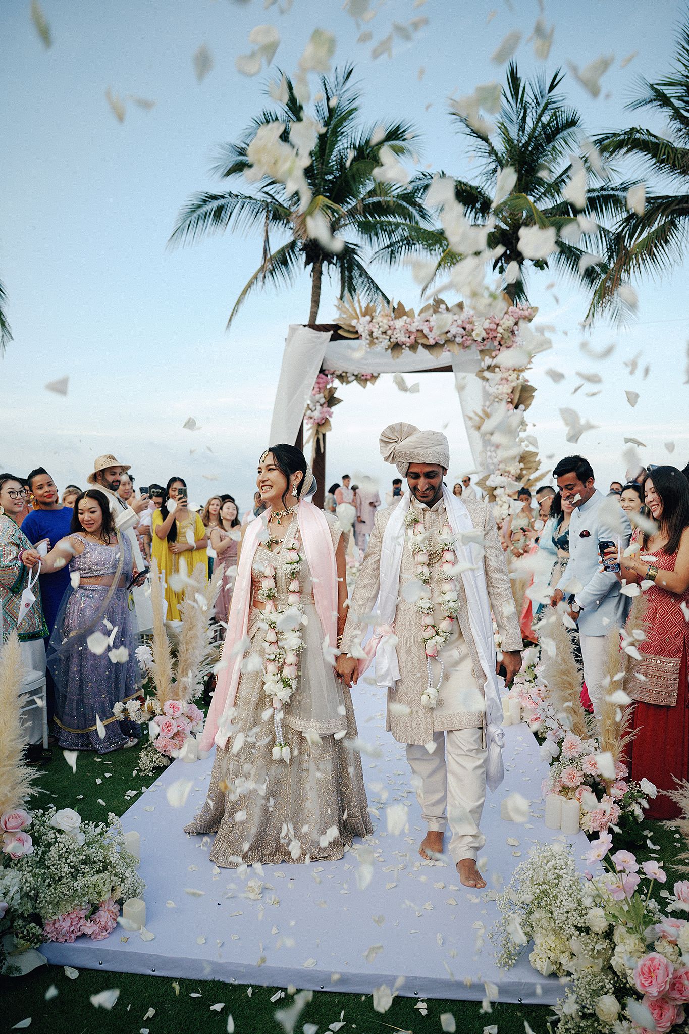Destination wedding of Thuy Anh & Sandeep at Hyatt Regency Danang Resort and Spa, photographed by Will Productions